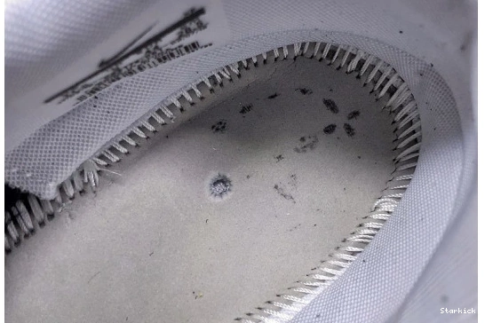 5 CD8179-001 Nike O-W Terra Black Zoom x Kiger 1105